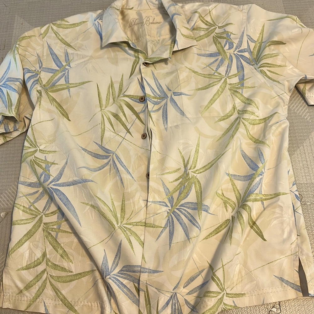 Tommy Bahama short sleeve button down